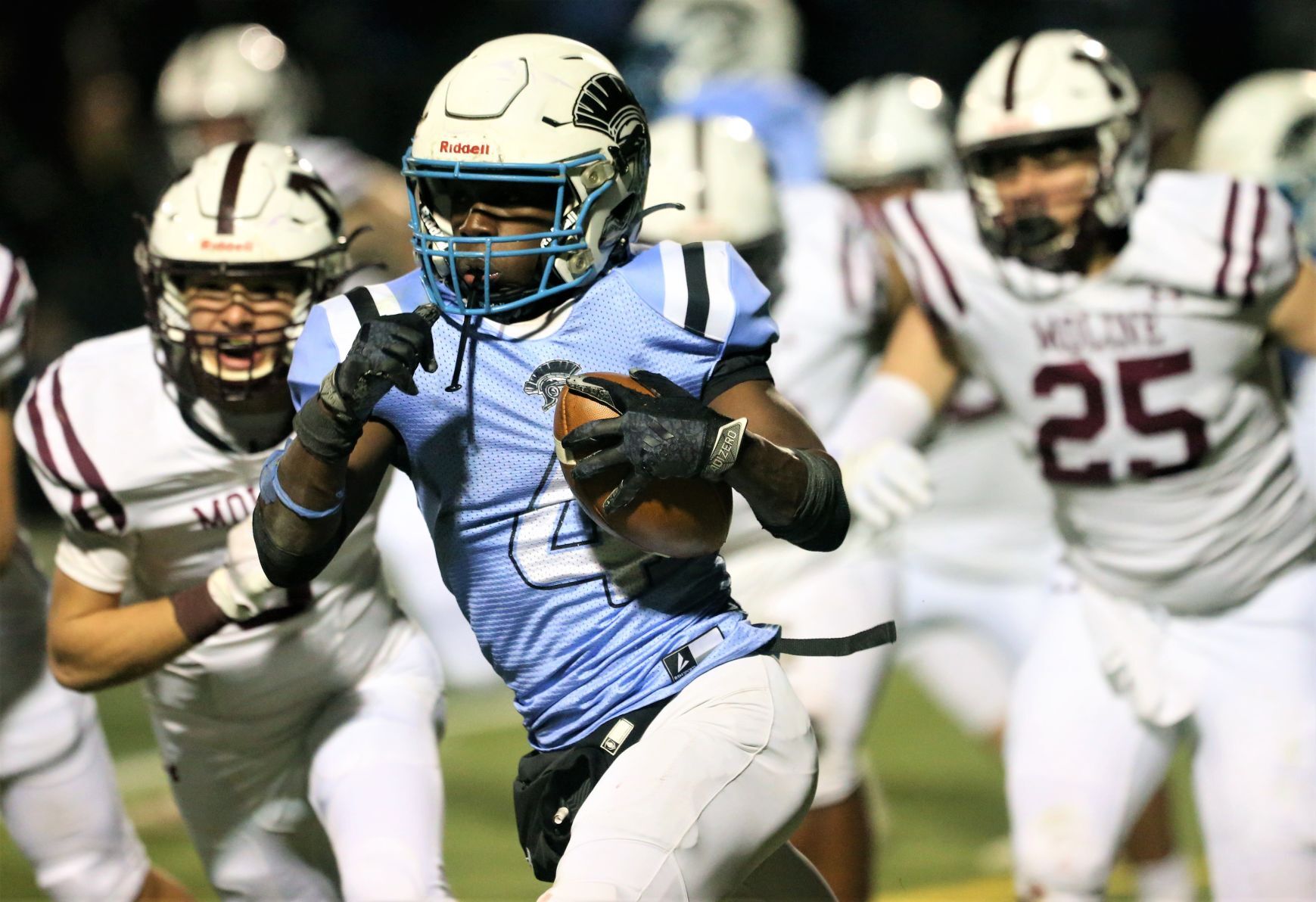 110521-qc-spt-moline fball40.jpg